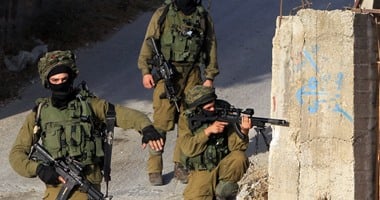 الاحتلال الإسرائيلي يفرض إغلاقًا على مداخل بلدة حزما شمال شرق القدس