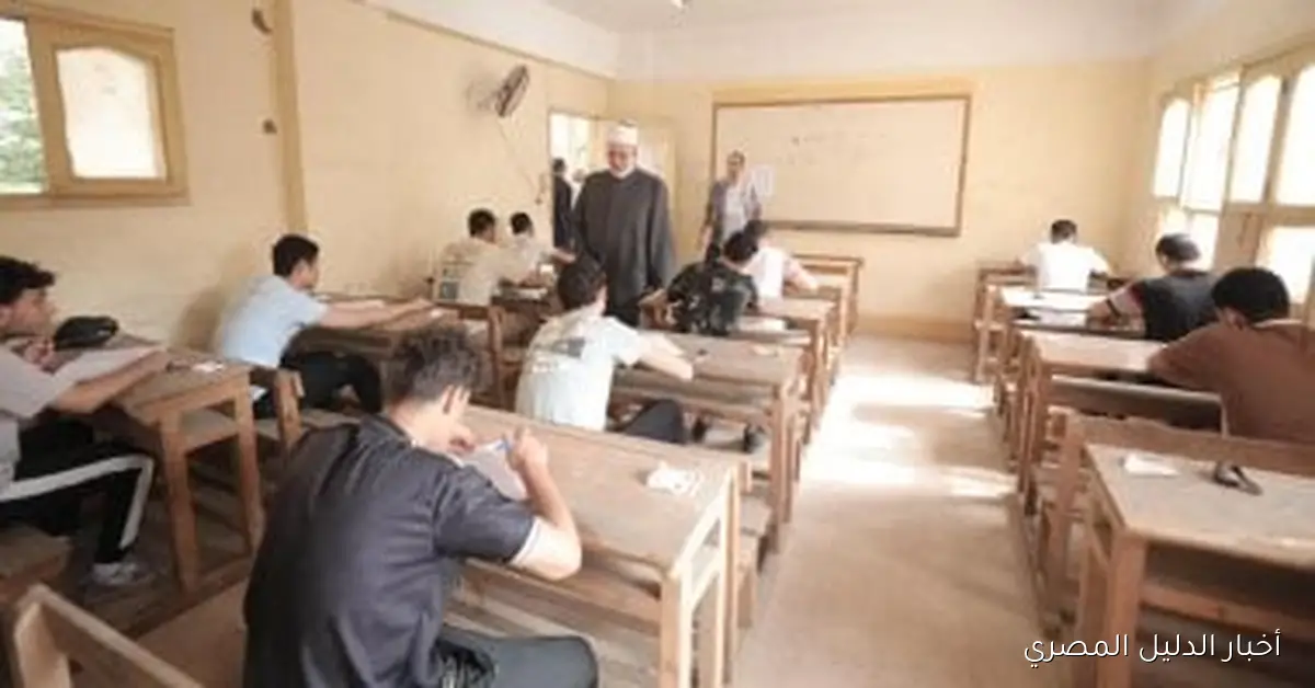 رئيس المنطقة الأزهرية بالفيوم: طالبة تصاب بحالة إعياء وجرى نقلها إلى المستشفى